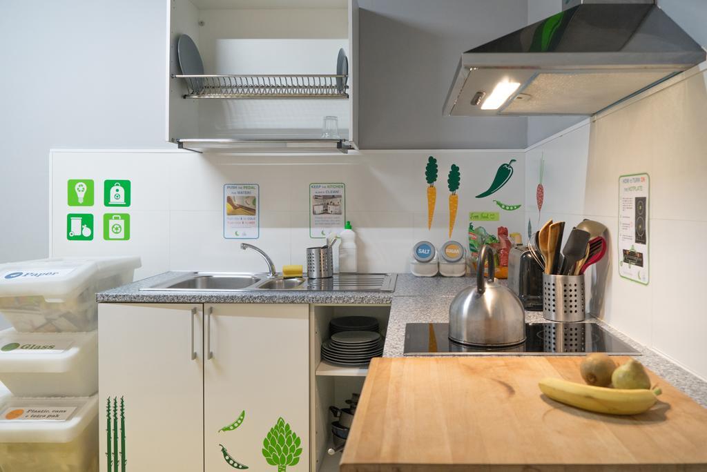 Sleep Green - Certified Eco Youth Hostel Barcelona Kültér fotó