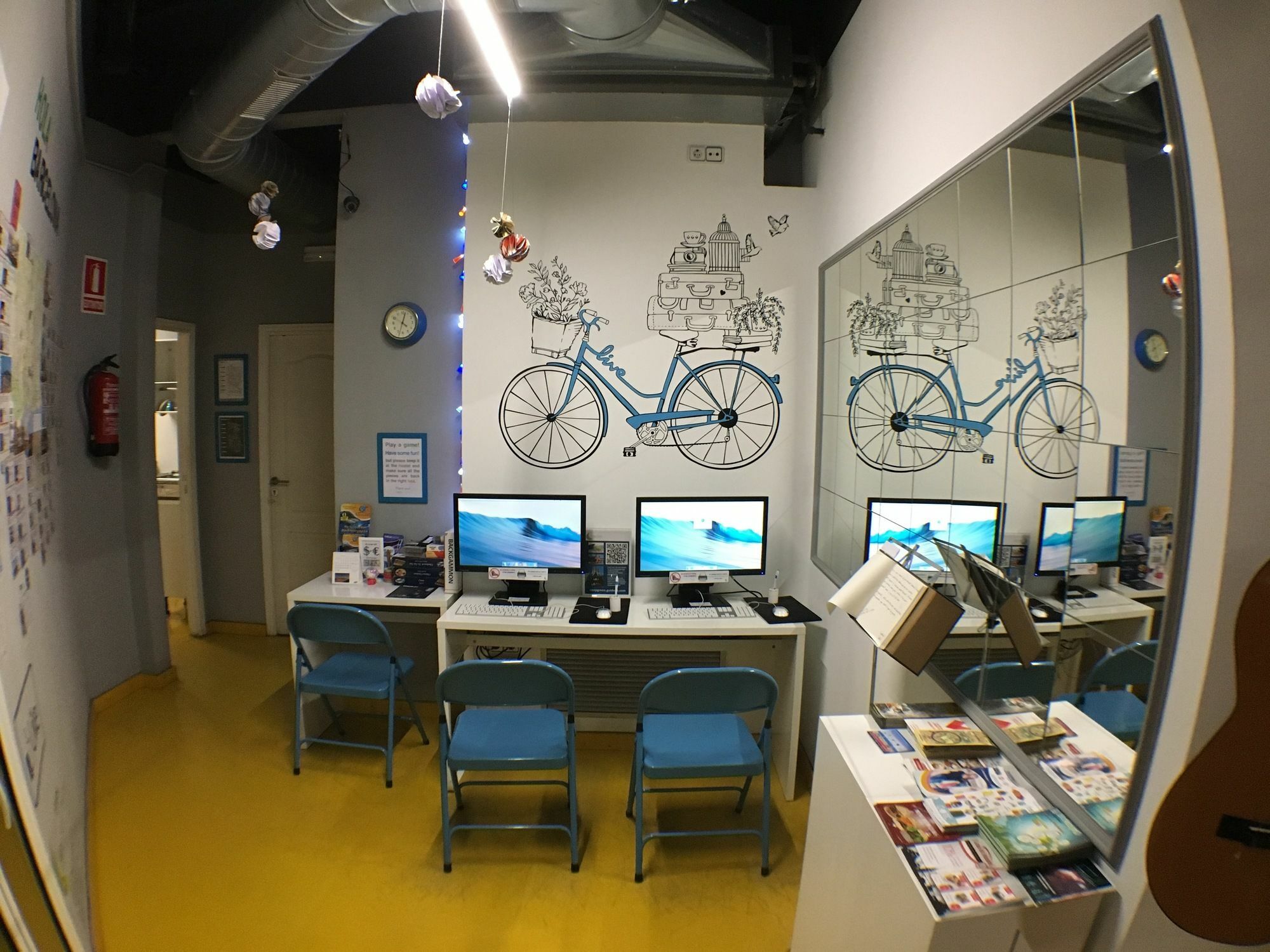 Sleep Green - Certified Eco Youth Hostel Barcelona Kültér fotó