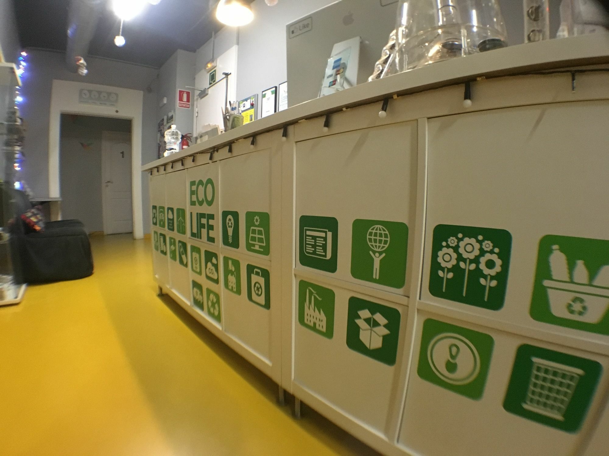 Sleep Green - Certified Eco Youth Hostel Barcelona Kültér fotó